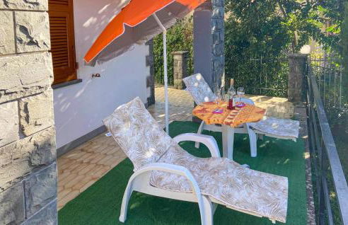 2 Bedroom Lovely Apartment In Cembrano - Foto 10