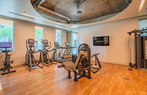 Relaxing 2BD - Central Downtown - Gym, Pool, Parking - Foto 9