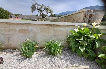 Georgioupoli Studio 2 with a pool and lake views - Foto 27