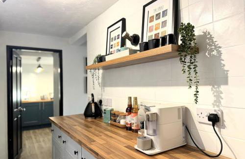 Peak District Getaway Retreat! The most Stunning Garden Views - Firepit - Brand newly refurbished - Perfect for friends & family getaways - Photo 54