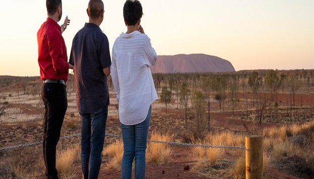 Amanecer en Uluru y Kata Tjuta - Tour de medio día en grupo reducido - Foto 5
