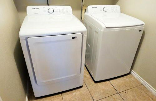 Homey 4BR Home in Converse Near Airforce Base - Foto 10