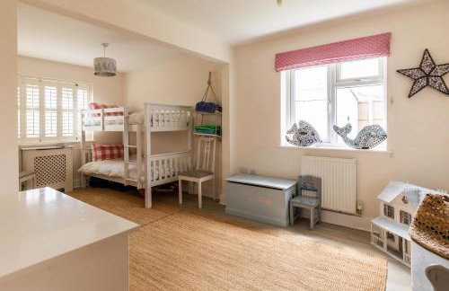 5 Bedroom Family Friendly Beach House - a skip to the water! - Foto 44