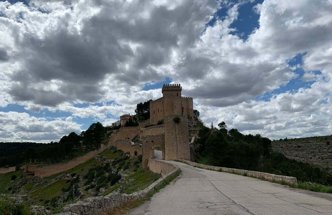 Visita guiada por Alarcón - Foto 2