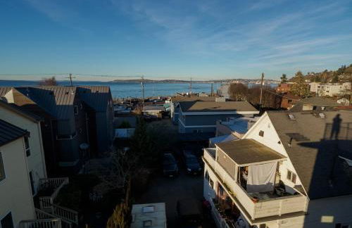 Steps to Alki Beach with Water Views Rooftop deck - Foto 42
