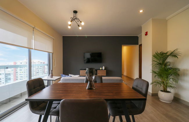 w Majestic 2BR w Modern Balcony in Miraflores - Photo 8