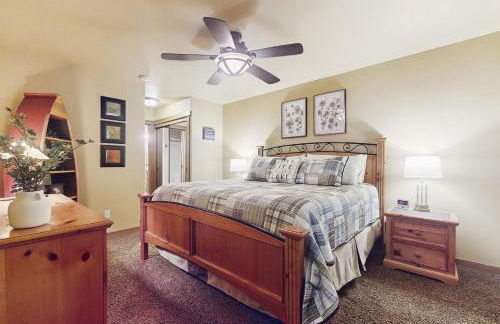 Fireside Escape at Lake Cushman - Photo 9