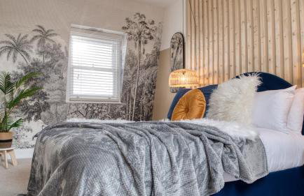 London Acton - hot tub, cinema, games & arcade - Foto 26