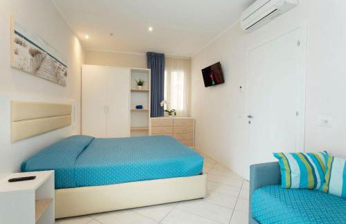 White Suite & Apartments - Foto 18