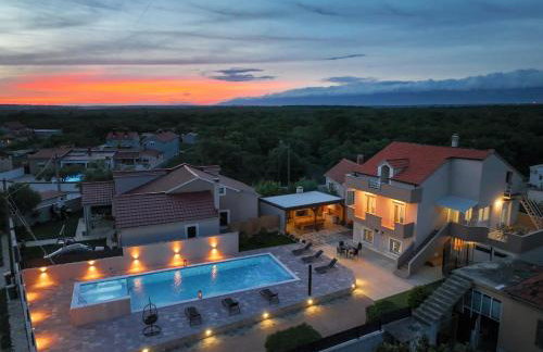 Villa Nada for 10 people with pool & integrated whirlpool - Foto 6