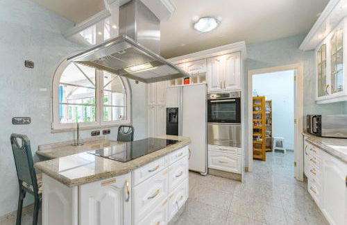 Gorgeous Golf Villa - Foto 15