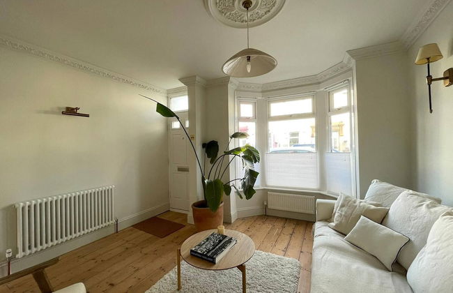 Stunning Beach House At Southsea, Portsmouth - Photo 9