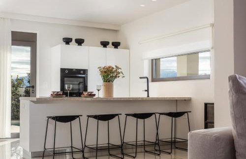 Villa Venetiko - Refined Minimalist Villa with Sunset Bliss by etouri - Foto 15