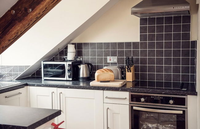 Apartmentsleeps3-garden-hottub-parking - Photo 5