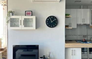 Espectacular apartamento junto al mar, con piscina en Málaga - Photo 17