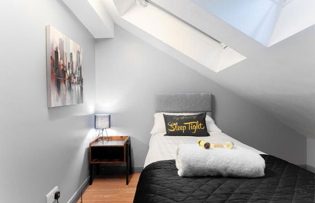 The Penthouse Gathering Wrexham Town Centre - Photo 67