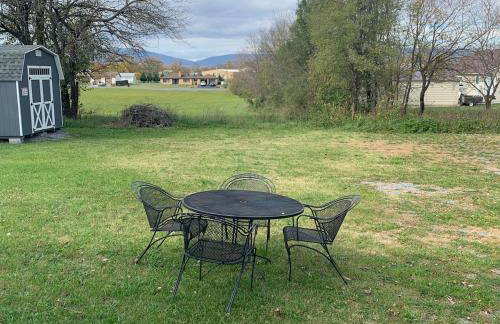 Treasured Moments Tiny Cabin Cottage - Foto 11