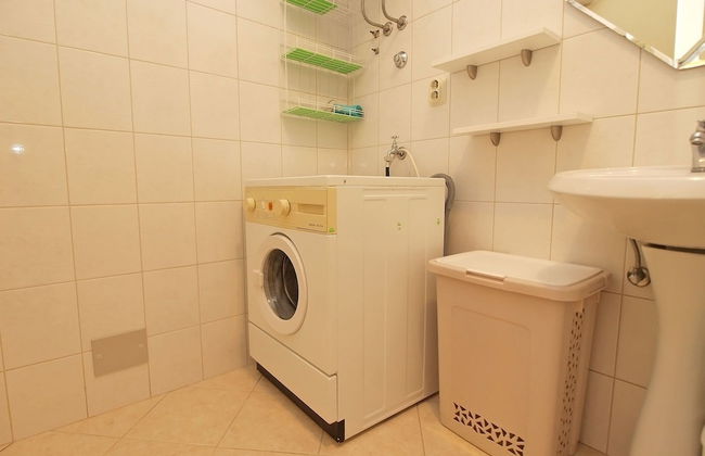 Apartment 21 - Photo 21