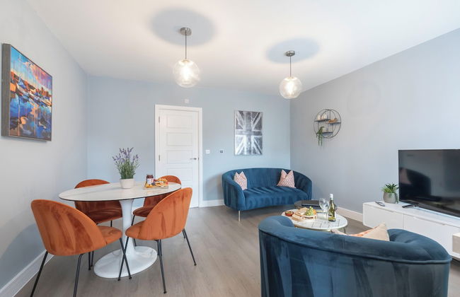 Elliot Oliver - Cosy 2 Bedroom Town Centre Apartment - Photo 7