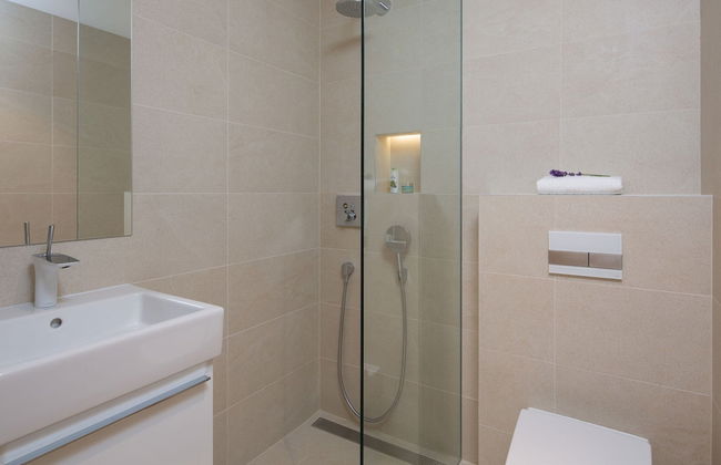 Beach Villa in Korcula with Pool, Sauna & Hot Tub - Photo 13