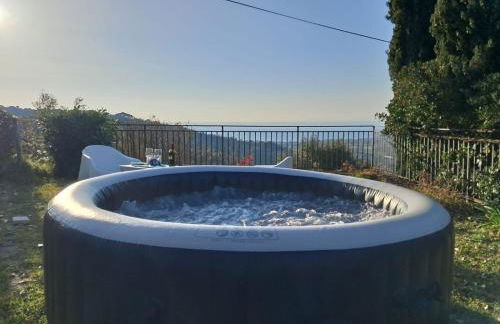 Elegante villa panoramica con giardino e idromassaggio a 10 minuti dal mare - Foto 10