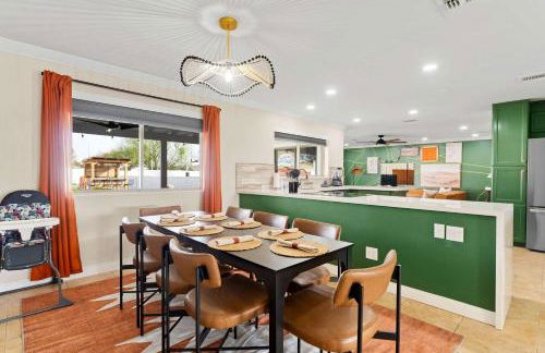 Sleeps 18 Private Pool & Hot Tub Playground - Photo 14