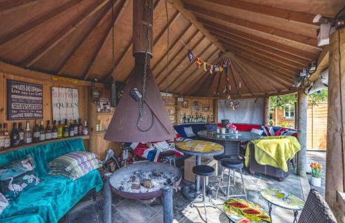 Relaxing Retreat - The Shepherds Hut - Hot Tub - By Tempstay - Foto 15