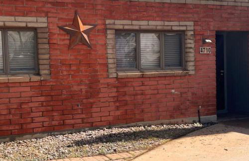 Southwestern charm - minutes from everything 3/2 - Foto 1