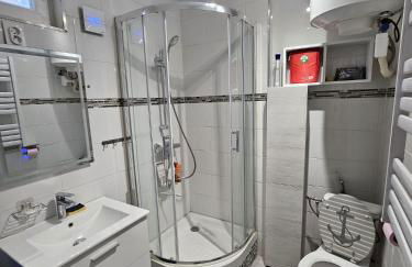 Studio tout équipé et chaleureux en rez de chaussée, parfait pour explorer Montpellier - Foto 3