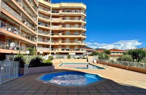 CAP THALASSA - Beau 2P - Piscine - Parking - AC - Foto 16