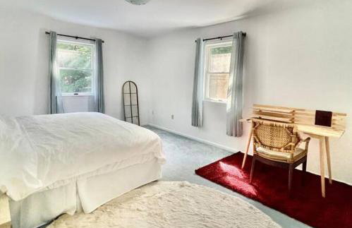 Charming Country Home with Hot Tub, Pond & Creek - Foto 10