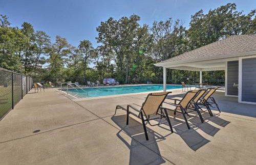 Fayetteville House Pool Access and Gas Grill! - Foto 2