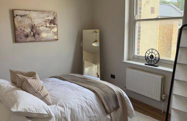 Stokey Skyline Retreat With Balcony - Foto 5