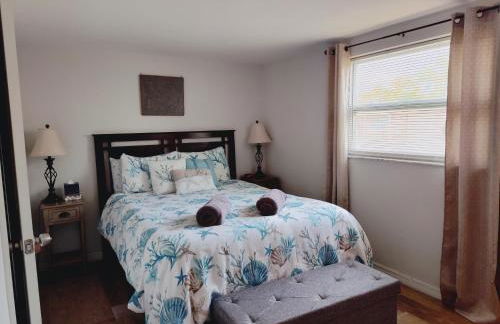 Heated & Screened in Pool - Photo 7