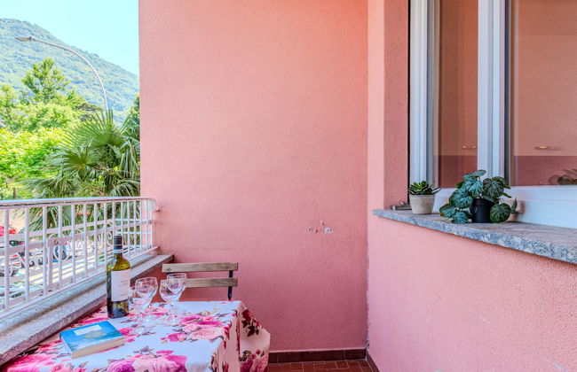 2 bedroom Apartment in Bellano with garden - Photo 10