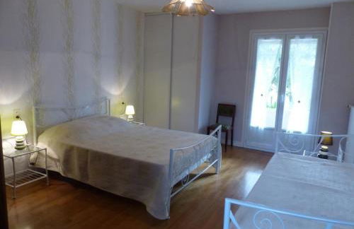 Grande maison à Saint-Pourçain avec piscine, sauna et WiFi - FR-1-489-60 - Foto 4