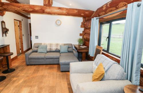 Cedar Cabin at Salford Court Farm Fishing Cabins - Foto 6