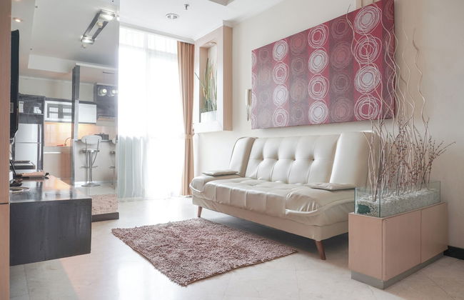 Elegant and Comfy 1BR with Extra Room Apartment at Bellagio Residence - Foto 12