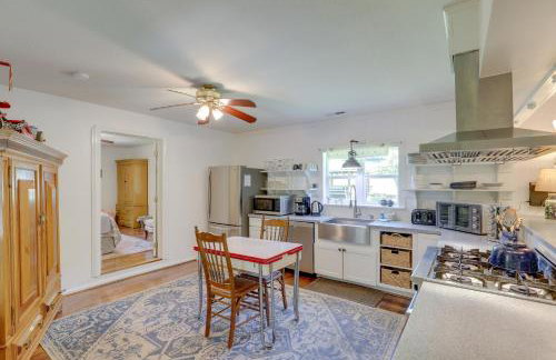 Hot Tub Soaks and Fireside Nights! Marshall Cottage - Foto 10