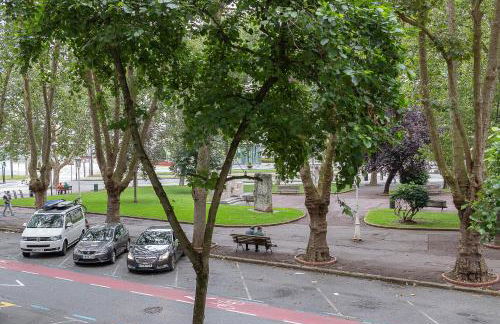 Park view beautiful apartment Bilbao - Photo 15