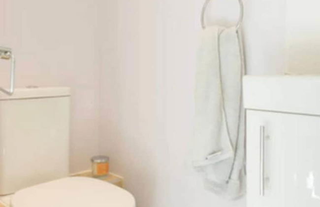 Newly Refurbished 4 Bedroom House in East London - Foto 35