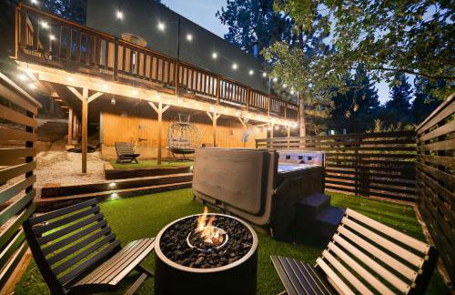 Pine Den Cabin: Arcade+Fire Pit+BBQ - Foto 2