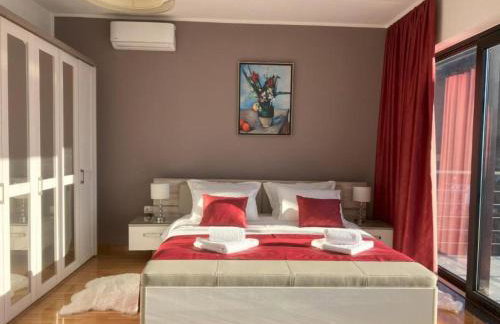 Beachfront Luxury Villa with Private Pool & Stunning Sea Views - Photo 5