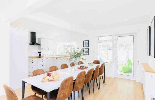 Luxury SeaWay sleeps 12, playroom/xbox - Foto 24