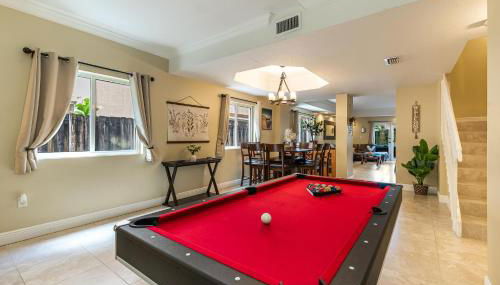 Salty Fox 5BD Oasis w Spa, Beach & Downtown - Foto 3