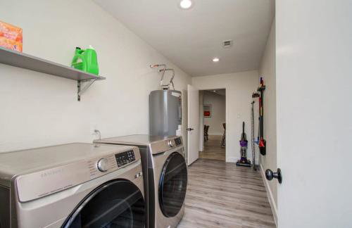 Friendswood Getaway - 5 Bedrooms + Pool + Patio - Foto 28