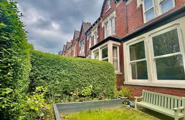 Spacious home in Leeds ideal for gatherings with free parking - Foto 61