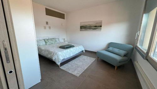 Reflections At The Lake - Foto 4