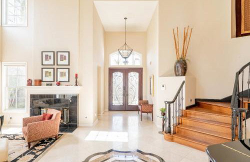 Luxe Family Villa ,116 inch Theater, Yard , Near Beaches - Photo 44
