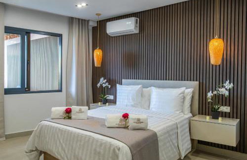 Apartamento de Lujo con Jacuzzi Privado, Piscina y Vistas al Mar - Foto 38